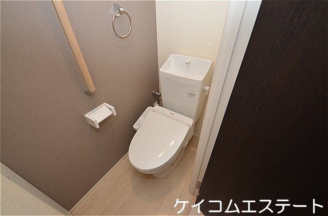 直方市大字上頓野のアパートのトイレ