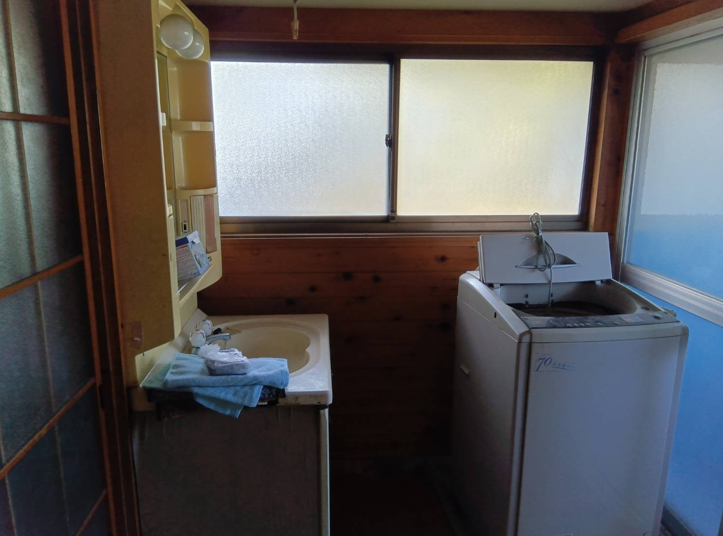 栃木市藤田町の独立洗面台