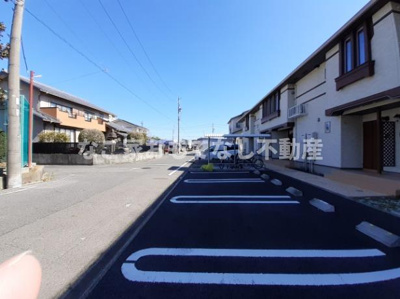 【駐車場】 | ビレッジZENⅢ