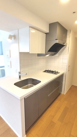 新品家具付きマンション勝どき11(KaGood東京)のキッチン