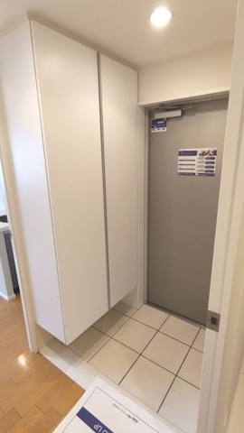 新品家具付きマンション勝どき11(KaGood東京)の玄関