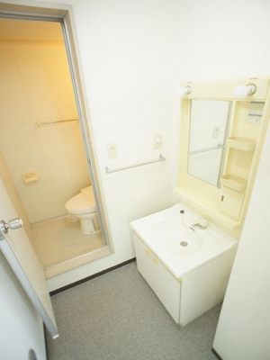  | ロイヤルハイツ