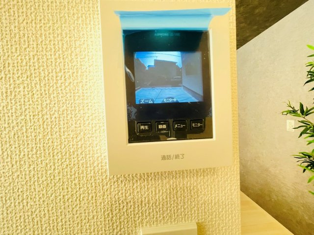 岡崎市若松町大廻　新築分譲住宅　全2棟　2号棟のセキュリティ|モニター付きインターホンで来客対応も安心です♪