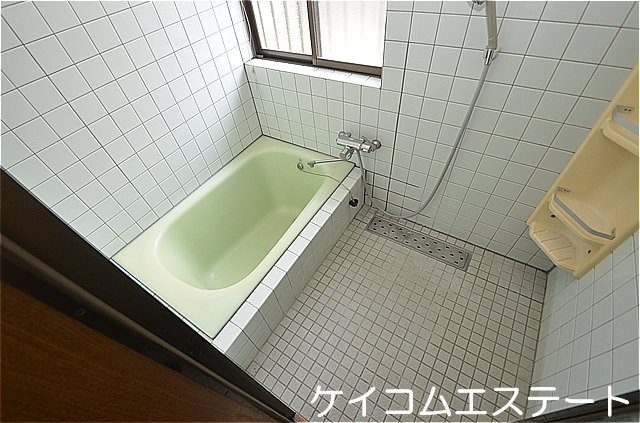 タウンハウス（八幡西区金剛）の浴室