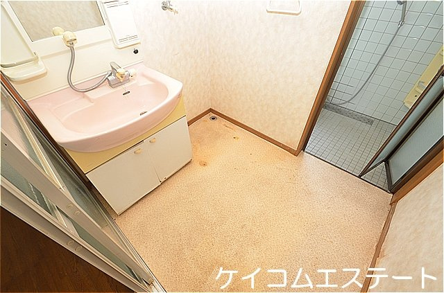 タウンハウス（八幡西区金剛）の洗面所