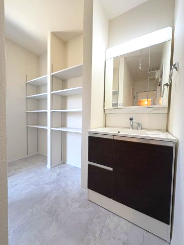 【洗面所】 | 糟屋郡新宮町夜臼2丁目・平屋　4号棟（全4棟）【仲介手数料無料・0円】 | 現地写真。