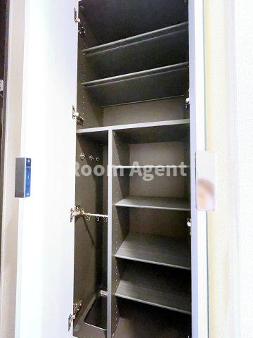 プレサンスNAGOYAシティオの玄関
