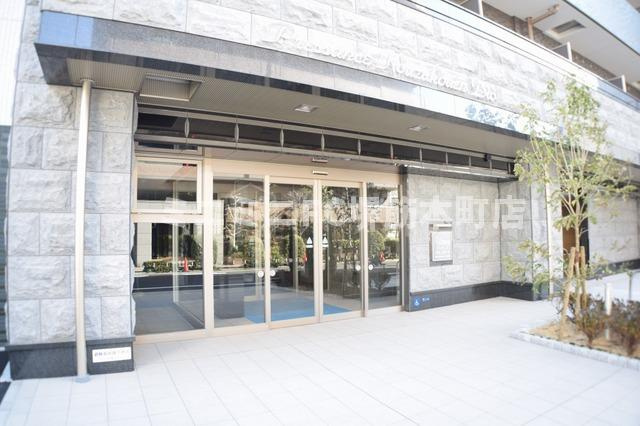 プレサンス高津公園ディオのエントランス