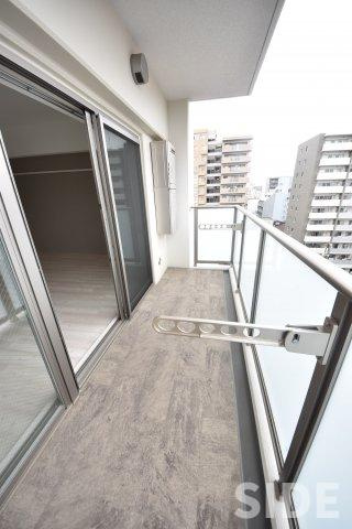 【バルコニー】