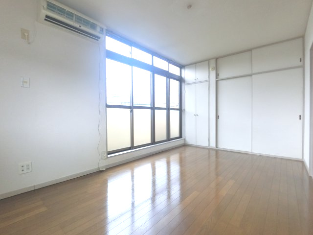 【居間・リビング】