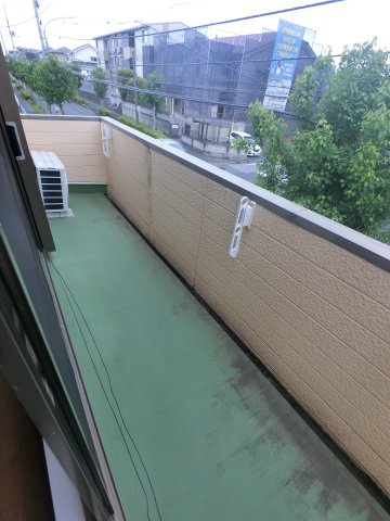 【バルコニー】