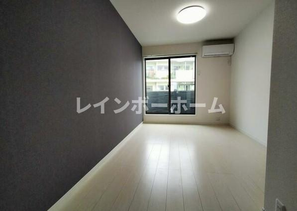 フィユフラッツ坂戸の居間・リビング