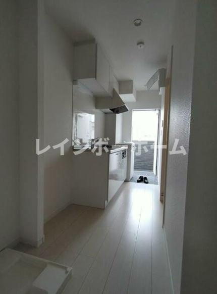 フィユフラッツ坂戸の玄関