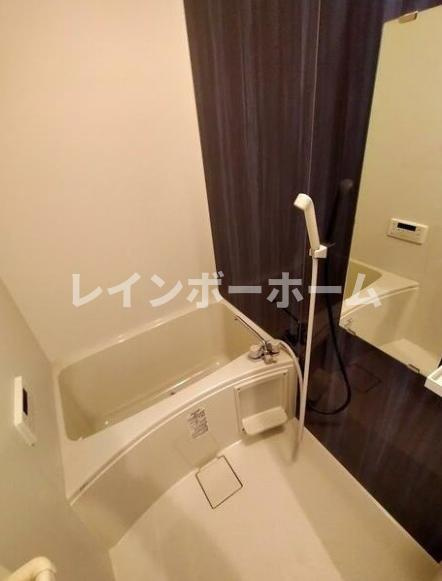 フィユフラッツ坂戸の浴室