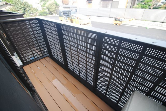 WITH THE LIGHTのバルコニー|陽当たり良好なバルコニーです