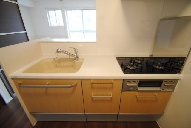 WITH THE LIGHTのキッチン|キッチンでお料理をお楽しみください