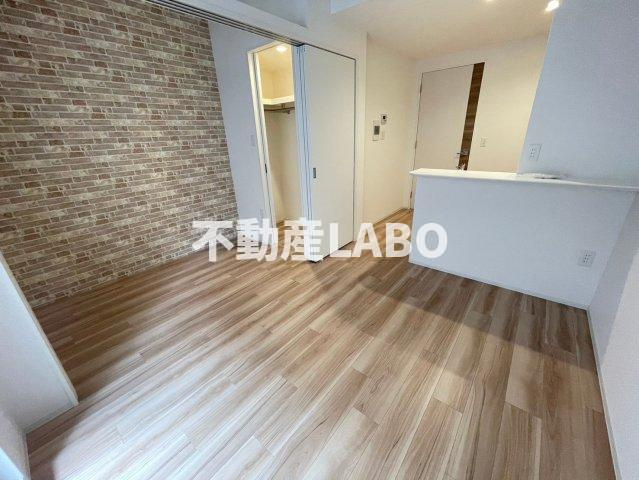 セレニテ難波ミラク壱番館の居間・リビング