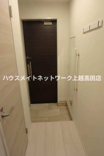 マストテラス上越春日野の玄関|玄関