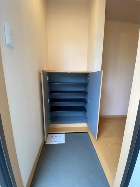 ＢＥ　ＷＥＳＴの玄関