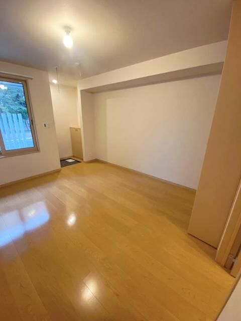 ＢＥ　ＷＥＳＴの居間・リビング