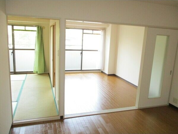 第3中尾ハイツの洋室|洋室、和室