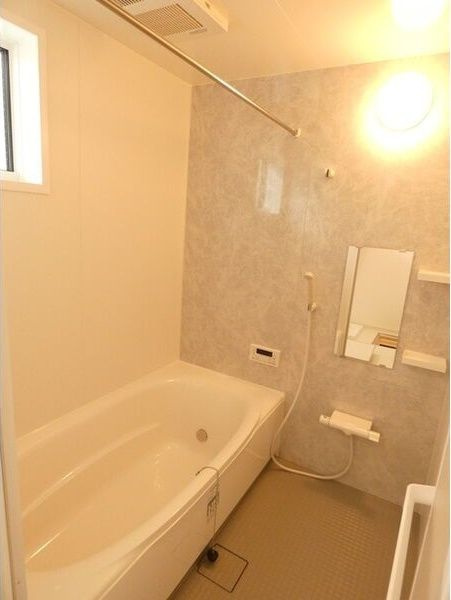 グラシアベル　Ⅰ棟の浴室