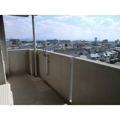 プレシャスコート壱番館のバルコニー