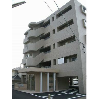 プレシャスコート壱番館の外観