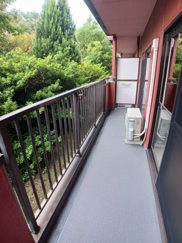 西宮市山口町上山口の賃貸マンションのバルコニー