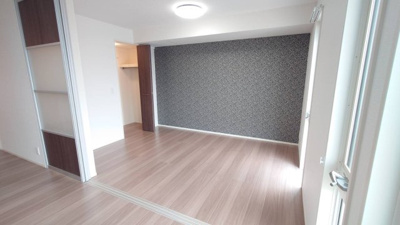 【洋室】 | メゾンフルール | 6帖　ウォークインクローゼット