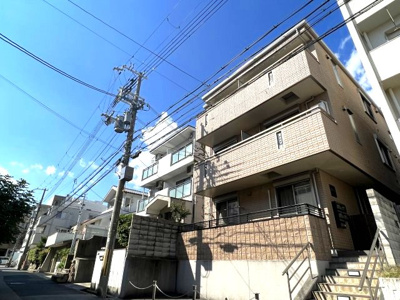 【外観】 | ラクエスタ岡本