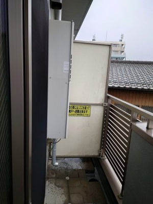 【バルコニー】 | Volver