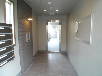 【ロビー】 | Volver