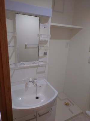 【独立洗面台】 | Volver | 身支度に便利な洗面台：同一仕様