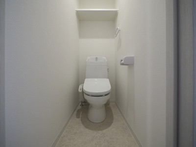 【トイレ】 | アーバンパーク新大阪 | 落ち着いた色調のトイレです