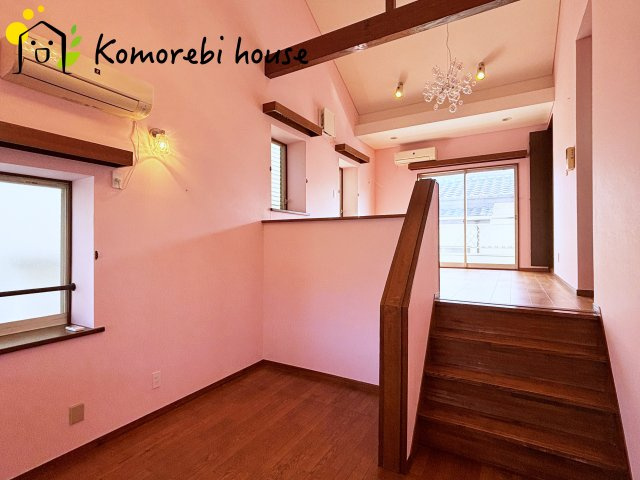 上尾市今泉3丁目　中古一戸建ての居間・リビング|9.75帖のLDKです