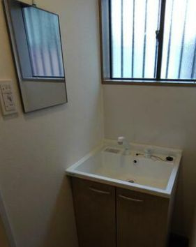 【独立洗面台】 | 三宅貸家 | 独立洗面台あり、毎朝おしゃれに忙しい女性の方におすすめです