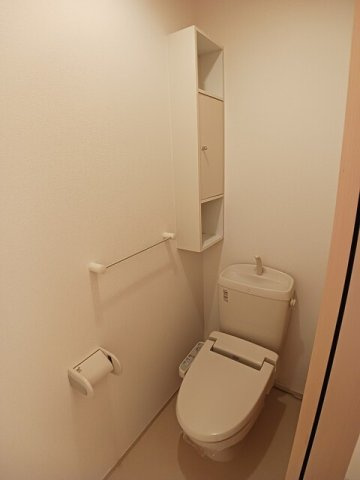 西宮市山口町下山口のアパートのトイレ