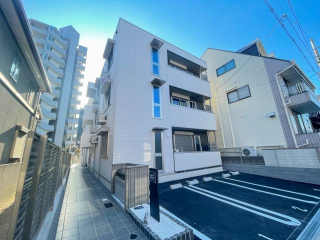 クラシスト北畠の外観