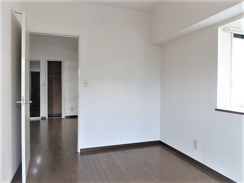 ビューハイツ高山の居間・リビング|洋室約6.0畳　※2024年6月撮影