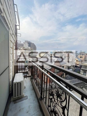 イーストヒルズのバルコニー