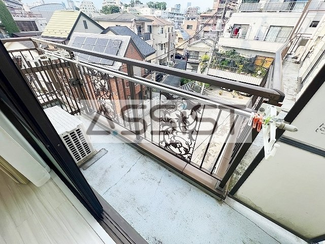 イーストヒルズのバルコニー