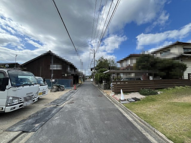 【その他】 | 糟屋郡新宮町大字新宮1期・平屋　1号棟（全1棟）【仲介手数料無料・0円】 | 現地写真。前面道路です。