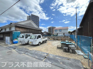 【外観】 | 現地写真。同じ物件を見るなら、プラス不動産販売にお任せ下さい。