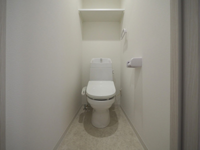 【トイレ】 | アーバンパーク新大阪 | 落ち着いた色調のトイレです