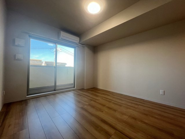 サンプット東仲ノ町の居間・リビング