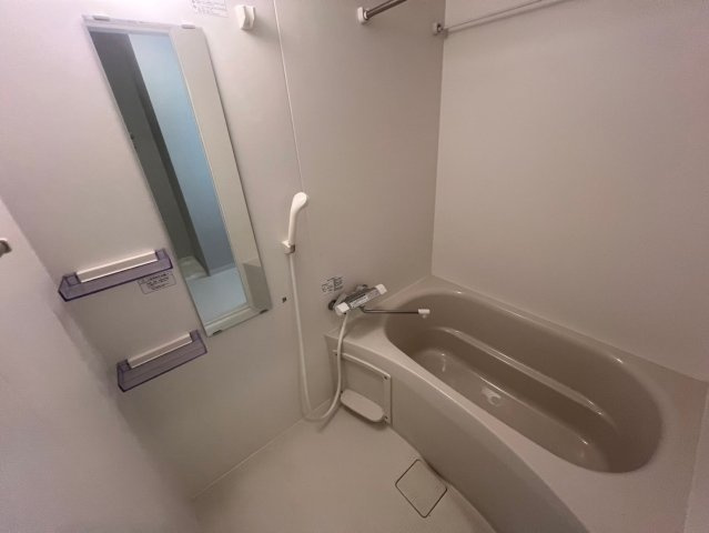 サンプット東仲ノ町の浴室