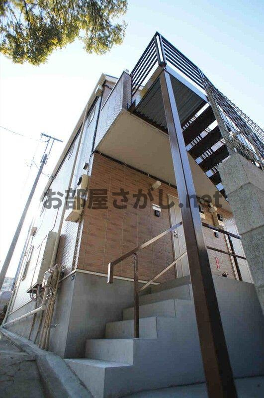 アルページュの外観