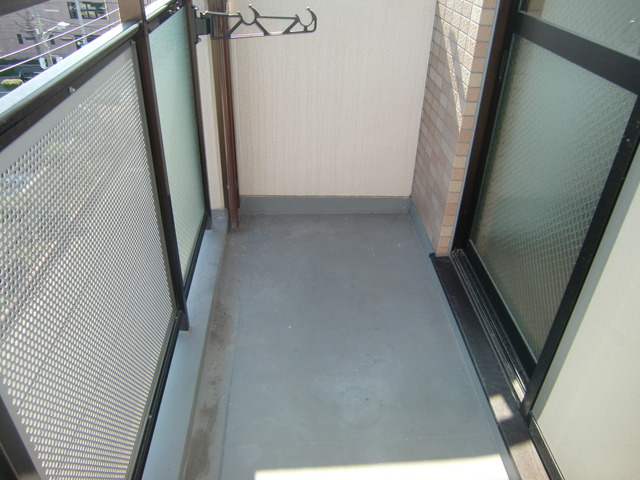 シーズ六甲道（旧ハイツグレース）のバルコニー