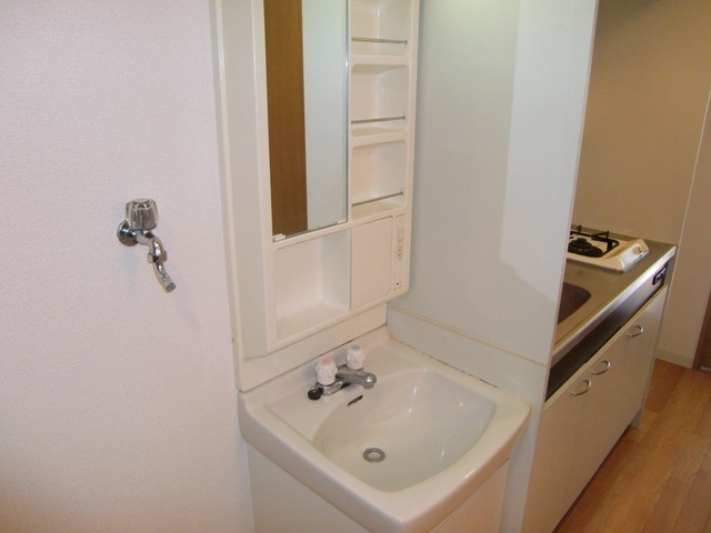 シーズ六甲道（旧ハイツグレース）の洗面所